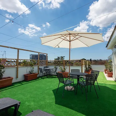Tiburtina Rooftop アパート ローマ